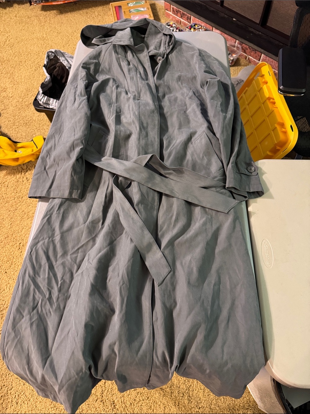 Women’s London Fog trench coat size medium
